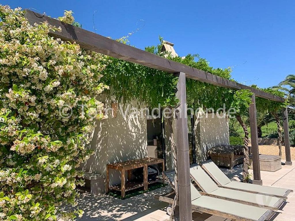 location saisonniere Var St Tropez - 83990 - Photos Vivastreet Location villa de luxe La Moutte Saint-Tropez