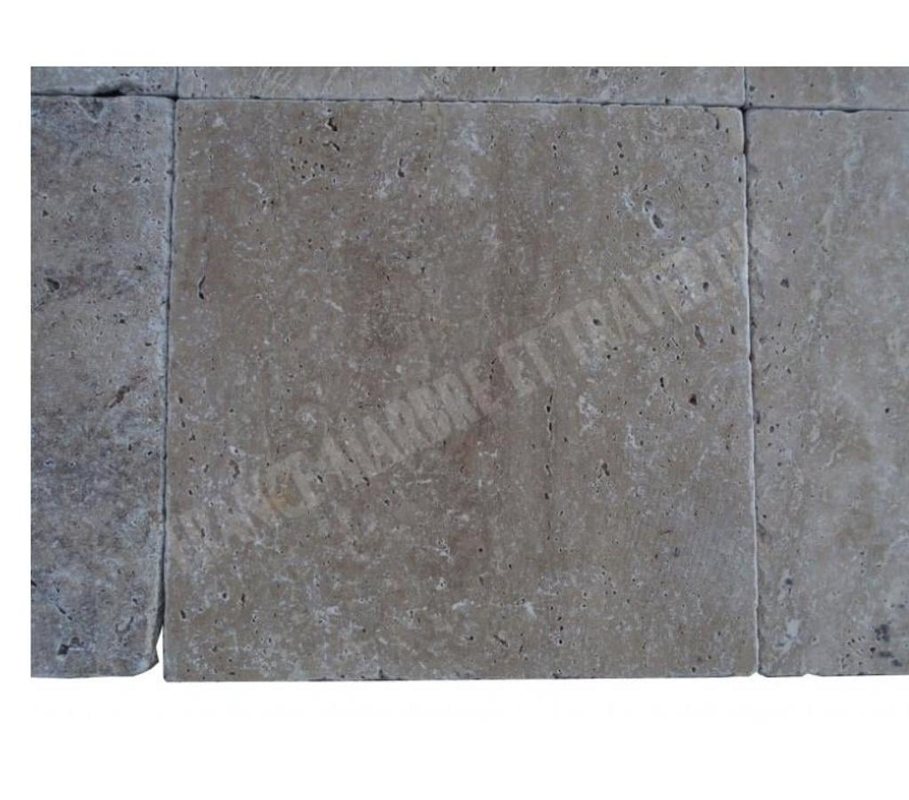  Vaucluse Valreas - 84600 - Photos Vivastreet Carrelage Travertin Beige nuancé 40x40 cm 1,2 cm REF 295