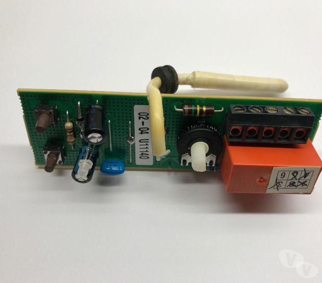 Dépannage ordi Mac / PC / portable Seine-et-Marne Moissy Cramayel - 77550 - Photos Vivastreet Reparation carte timerprog ACOVA : U11140 U11150 874130