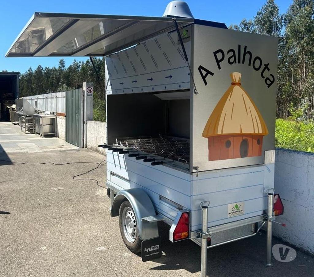 Matériel Paris Paris 1er ardt - 75001 - Photos Vivastreet Barbecue avec Remorque de 10 Grils Rotatives – 30 Poulets