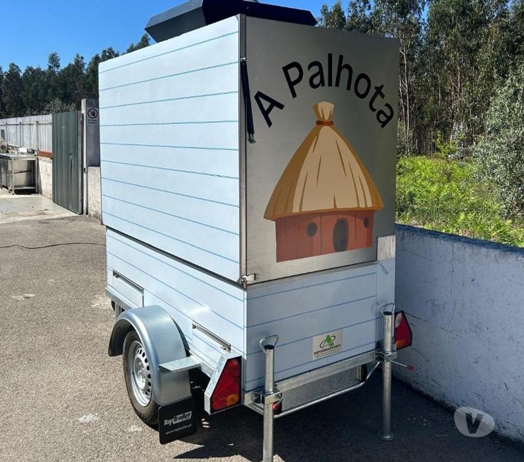 Matériel Paris Paris 1er ardt - 75001 - Photos Vivastreet Barbecue avec Remorque de 10 Grils Rotatives – 30 Poulets