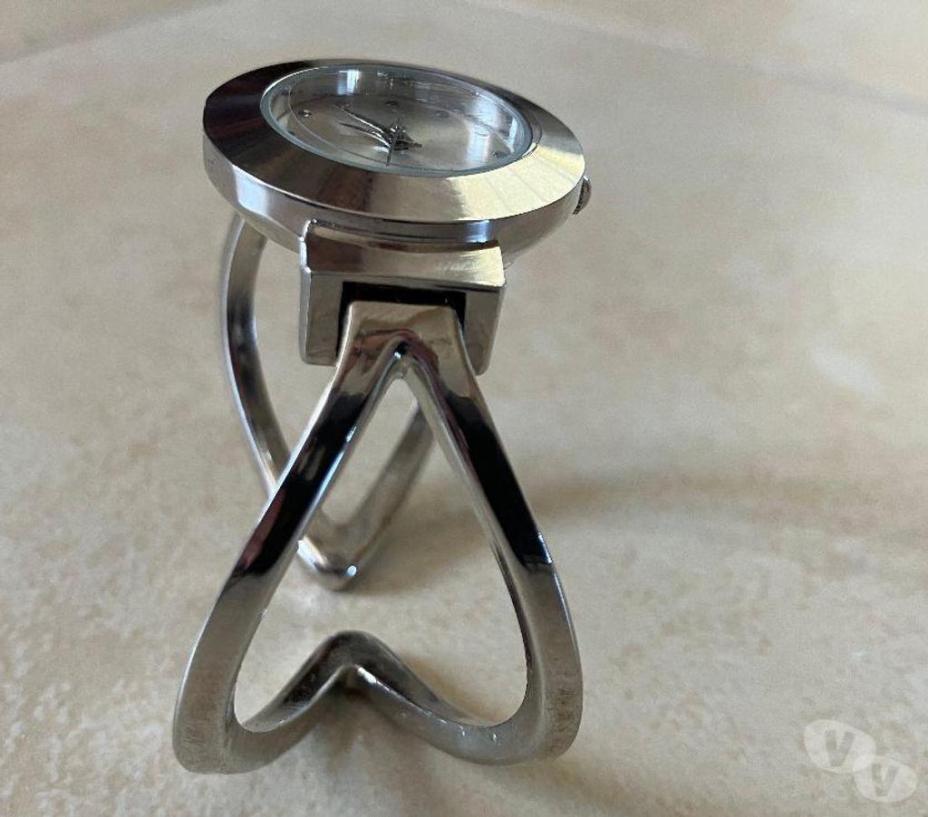 Montres occasion Gard Nimes - Photos Vivastreet Montre femme 