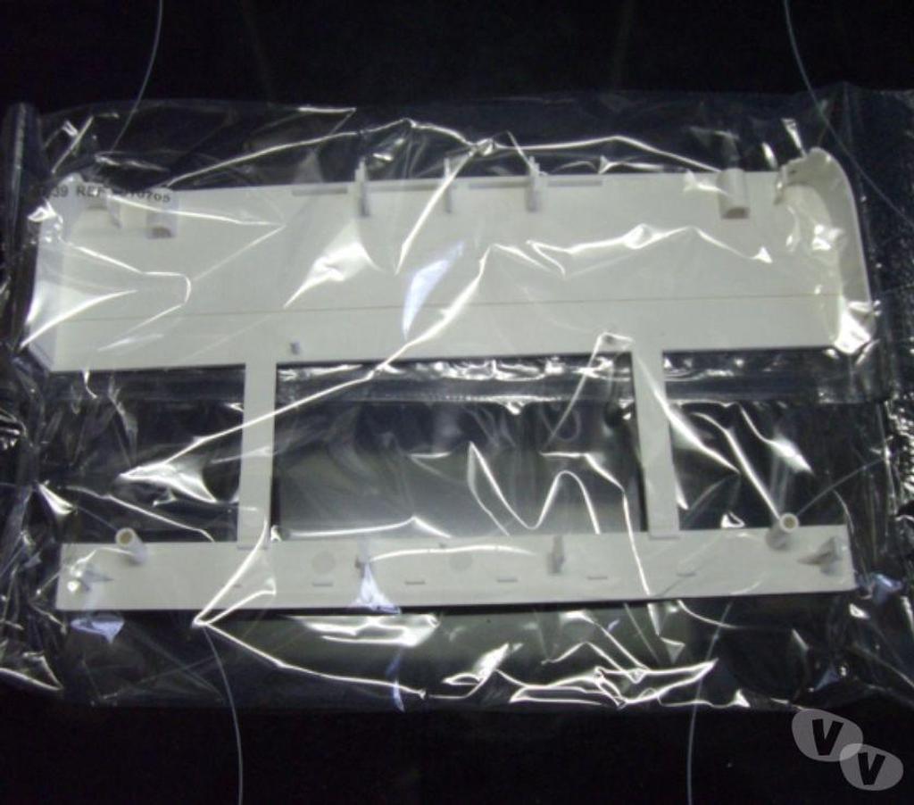 Nord Valenciennes - 59300 - Photos Vivastreet Embouts Legrand pour goulotte DLP monobloc 122.4