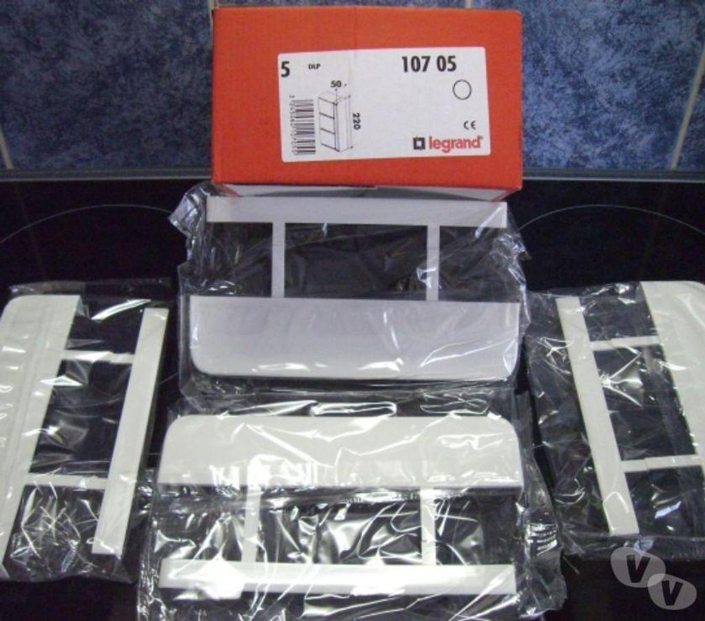 Nord Valenciennes - 59300 - Photos Vivastreet Embouts Legrand pour goulotte DLP monobloc 122.4