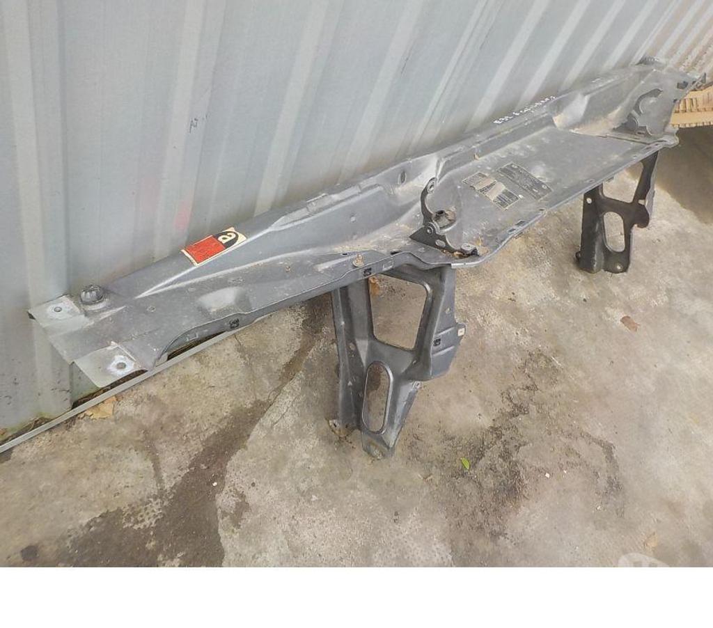 Pièces et services auto Pyrénées-Orientales Perpignan - Photos Vivastreet masque de face avant bmw e32 petits haricots