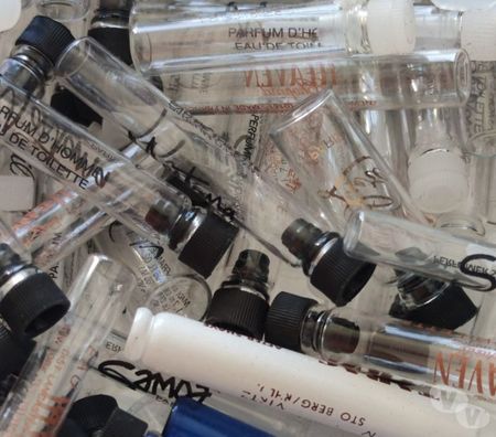 Collection Val-d'Oise Bernes sur Oise - 95340 - Photos Vivastreet LOT DE 500 Flacons Echantillons De Parfums En Verre (Neuf)
