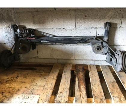 Pièces moteur et accessoires auto St Vrain Essonne - Photos Vivastreet TRAIN ARRIÈRE DE CLIO 2