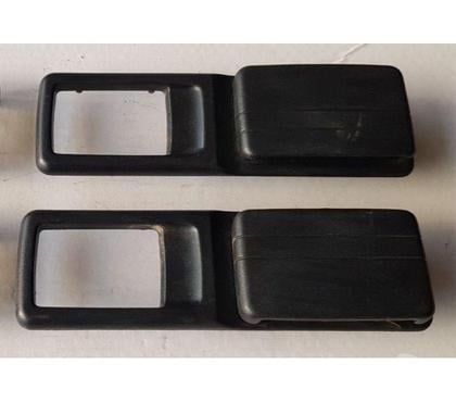 Pièces détachées automobile St Vrain Essonne - Photos Vivastreet POIGNÉE CENDRIER DE 205 GTI