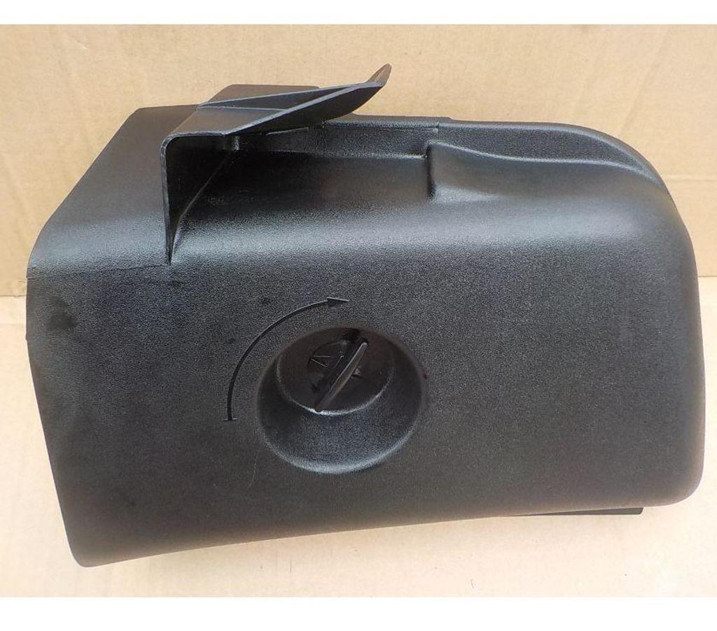 Pièces et services auto Pyrénées-Orientales Perpignan - Photos Vivastreet cache protection droit ou gauche feux arr. bmw e36 compact