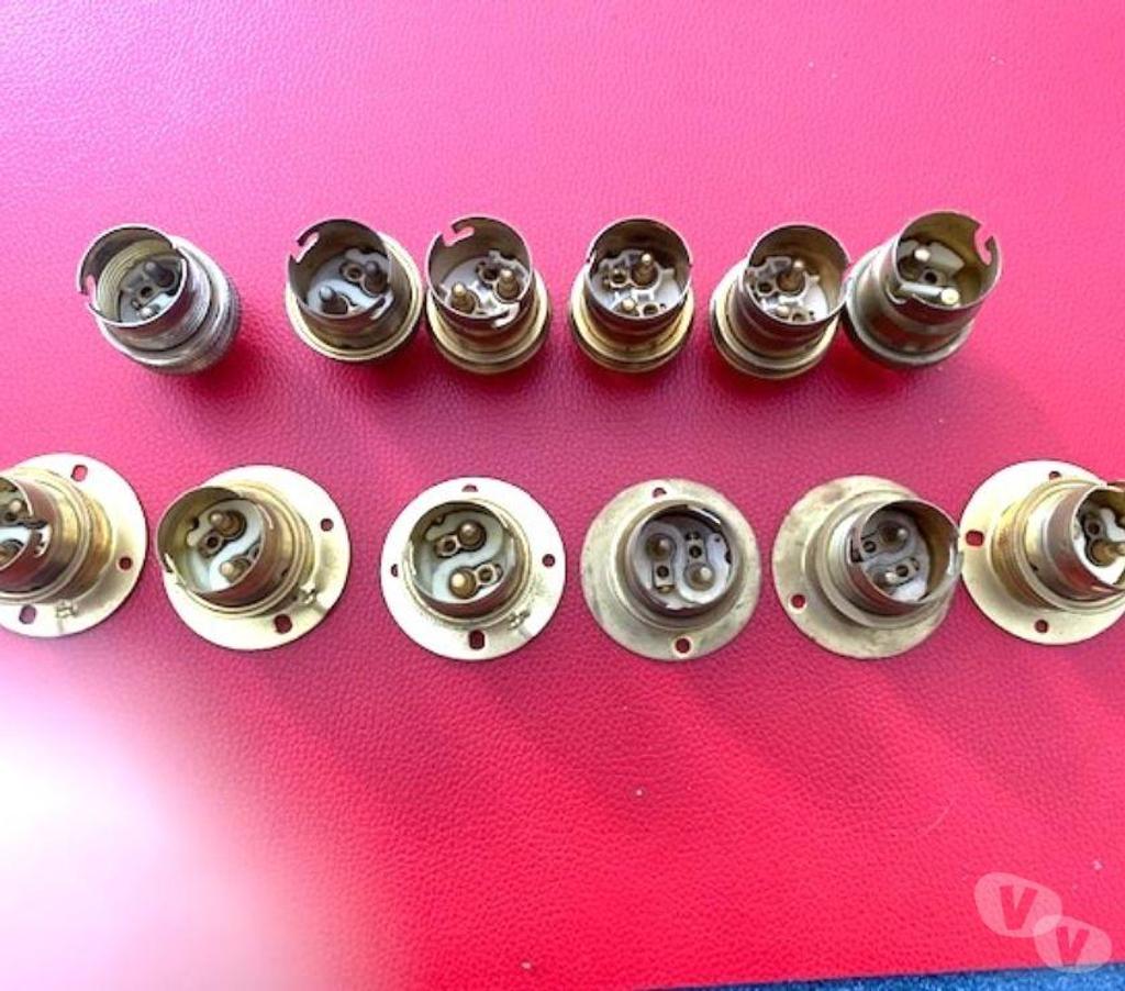 Nord Valenciennes - 59300 - Photos Vivastreet Douilles électriques B22 – E27 - E14 172a