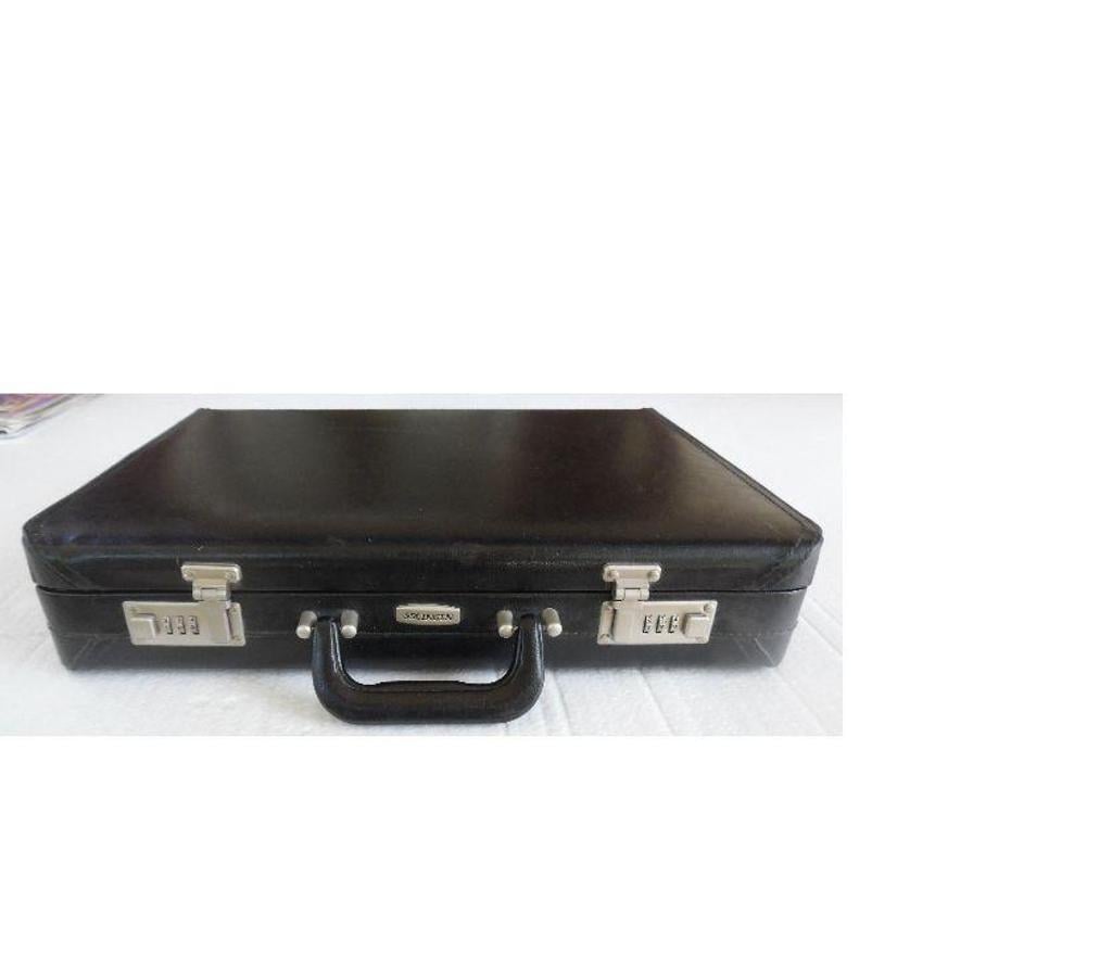 Ameublement & art de la table Hérault Castries - 34160 - Photos Vivastreet MALETTE ROYAL SOLENGEN COUTEAUX 24 PIÈCES PROFESSIONNEL