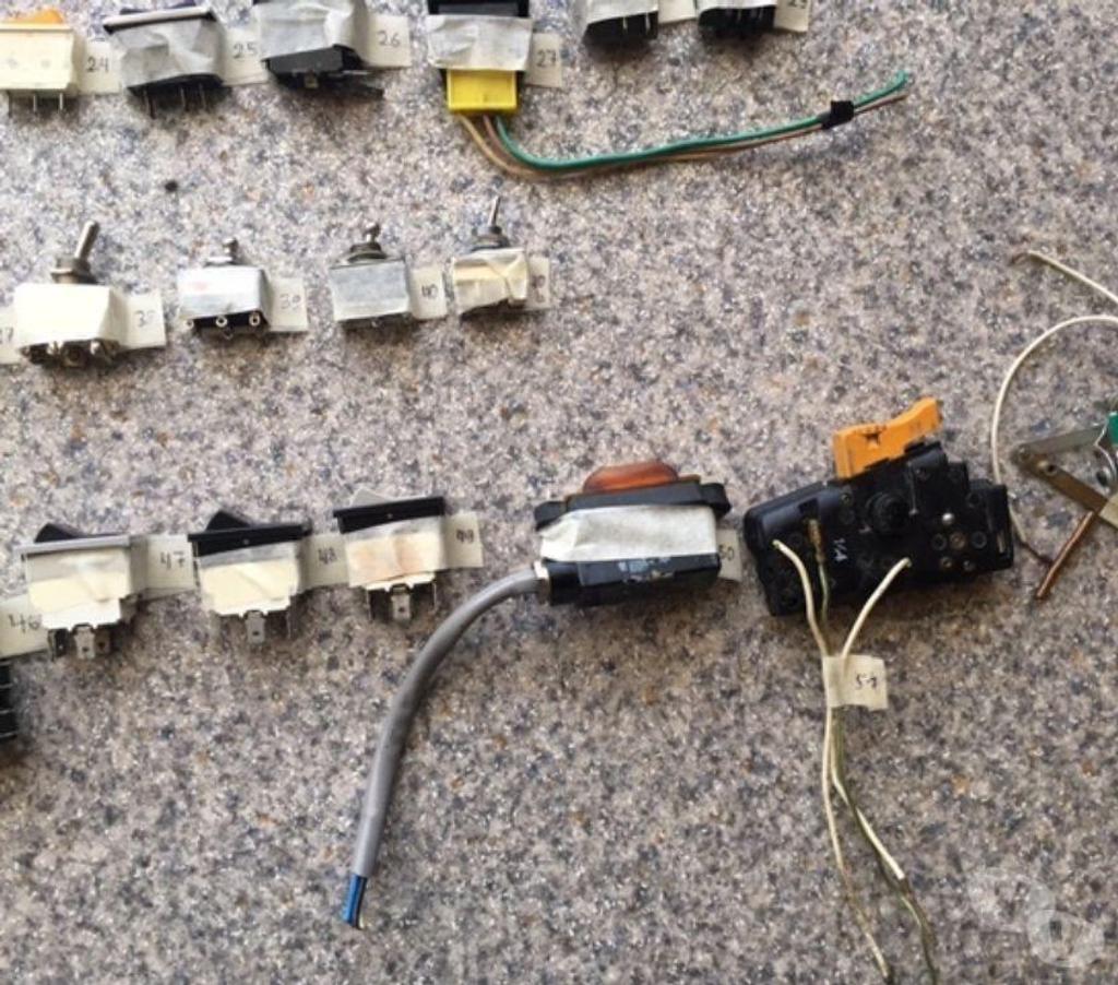 Nord Valenciennes - 59300 - Photos Vivastreet Boutons poussoirs – interrupteurs spécifiques 107