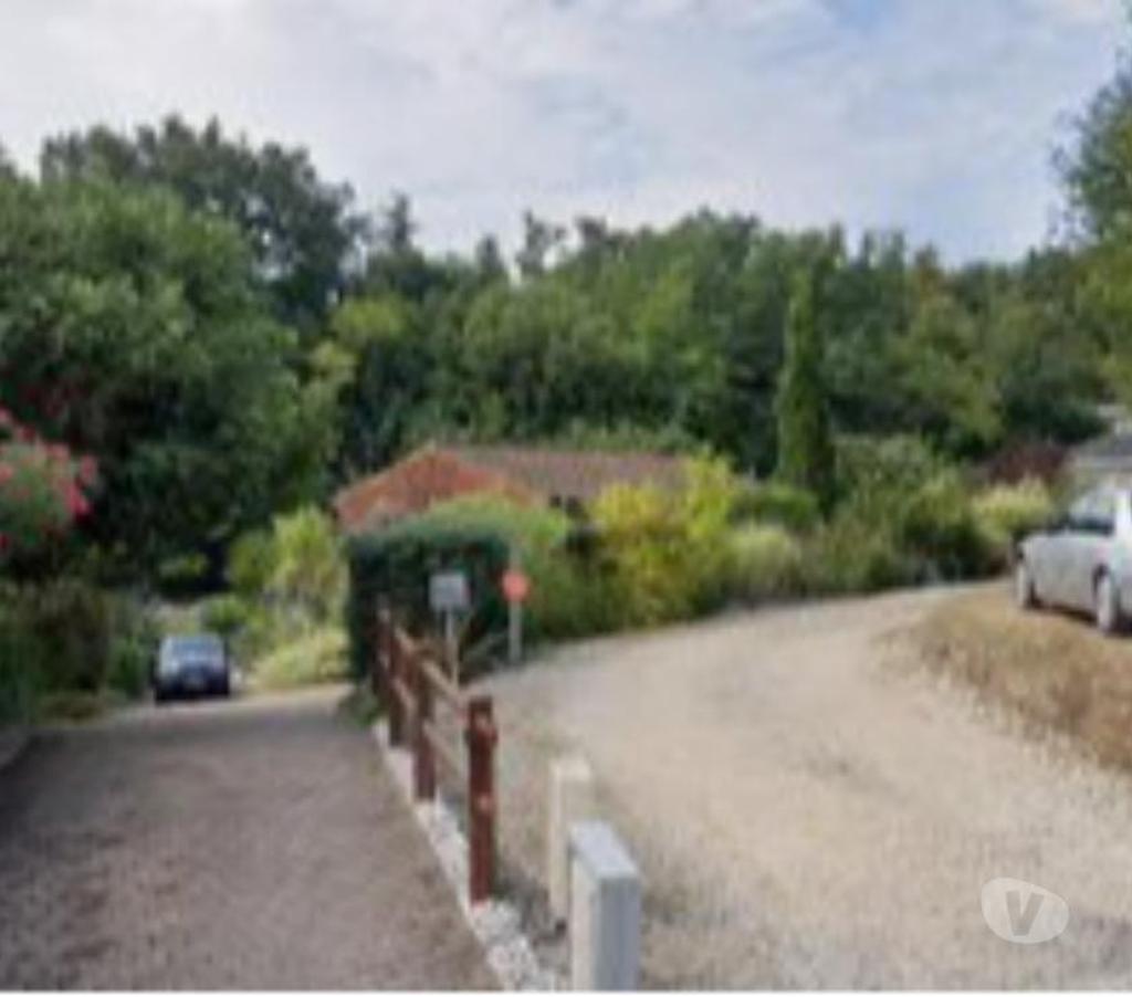 Vente Charente St Yrieix sur Charente - 16710 - Photos Vivastreet plantes et poissons de bassin
