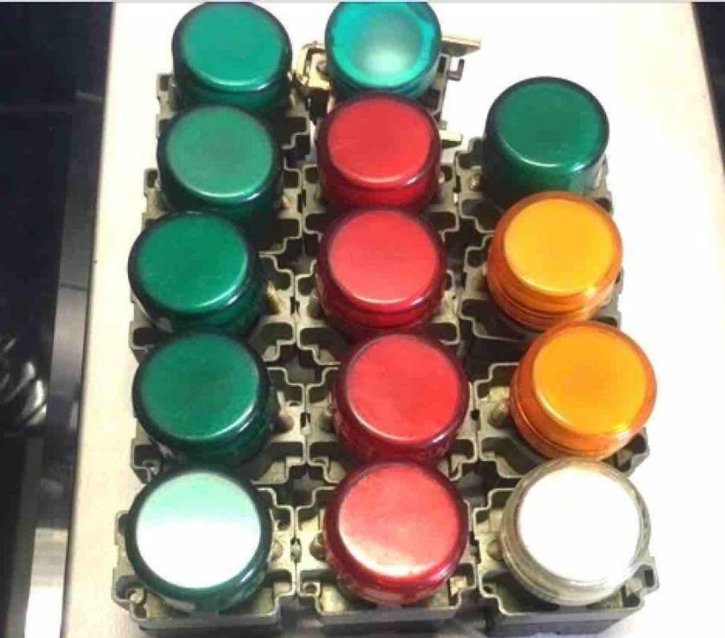 Nord Valenciennes - 59300 - Photos Vivastreet Voyants Télémécanique 12T