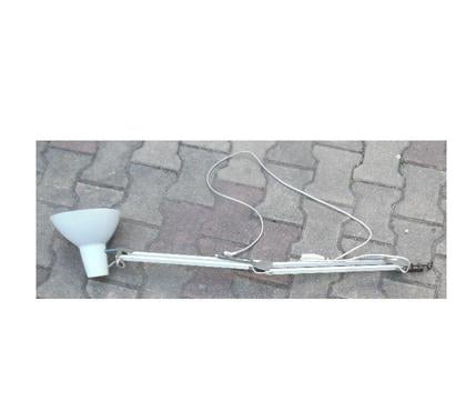 Décoration - art Castries Hérault - Photos Vivastreet Ancienne lampe industrielle d'établi dans son jus fonctionne