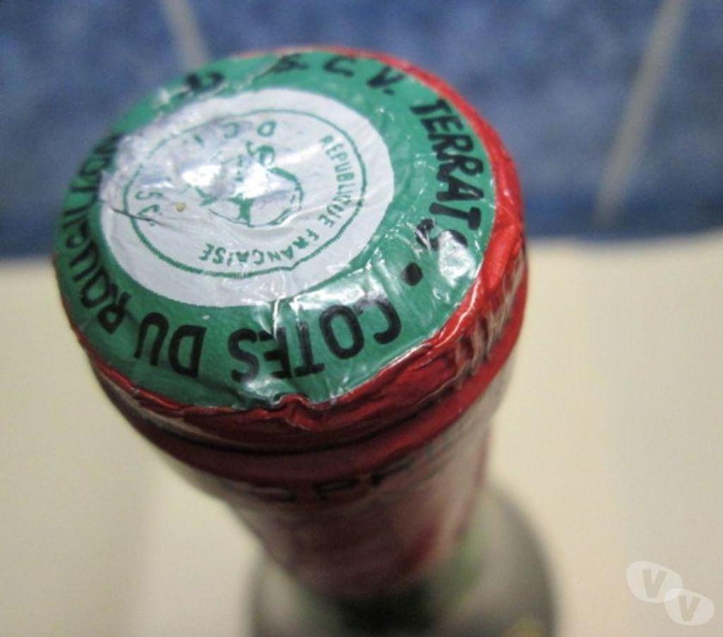 Vins - Gastronomie Nord Valenciennes - 59300 - Photos Vivastreet Vin Terrassous Côtes du Roussillon de 1977 134