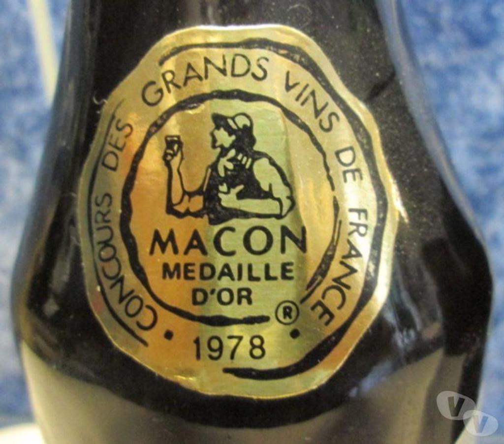 Vins - Gastronomie Nord Valenciennes - 59300 - Photos Vivastreet Vin Terrassous Côtes du Roussillon de 1977 134