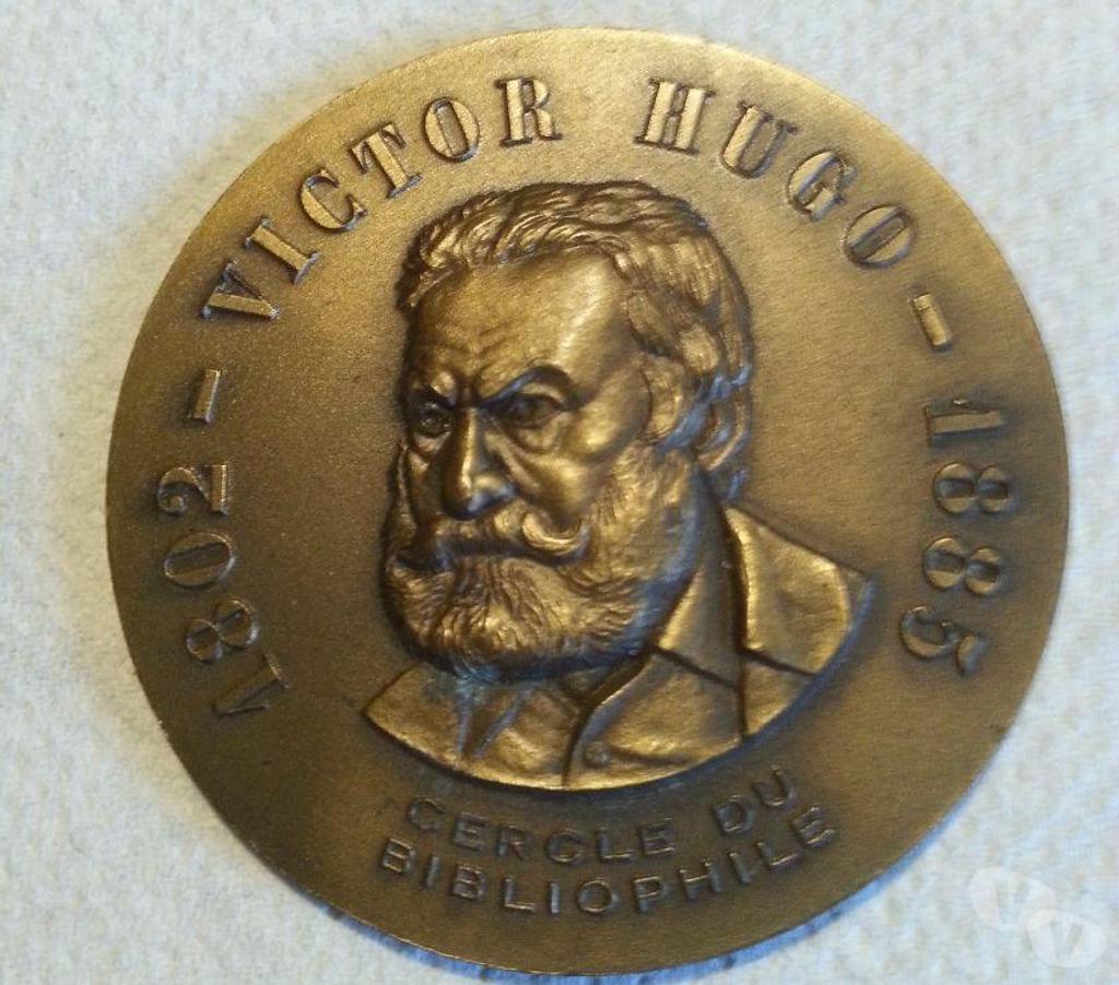 Collection Seine-et-Marne Montceaux les Provins - 77151 - Photos Vivastreet médaille victor hugo