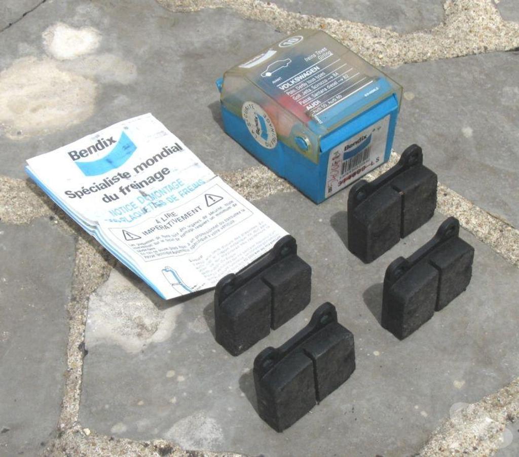 Pièces et services auto Yvelines Maule - 78580 - Photos Vivastreet Plaquettes de Freins AV Volkswagen Golf 1, Jetta 1, Scirocco