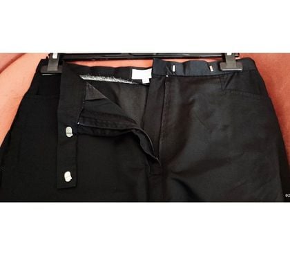 Vêtements occasion Florange Moselle - Photos Vivastreet jupe noire T42 Etam