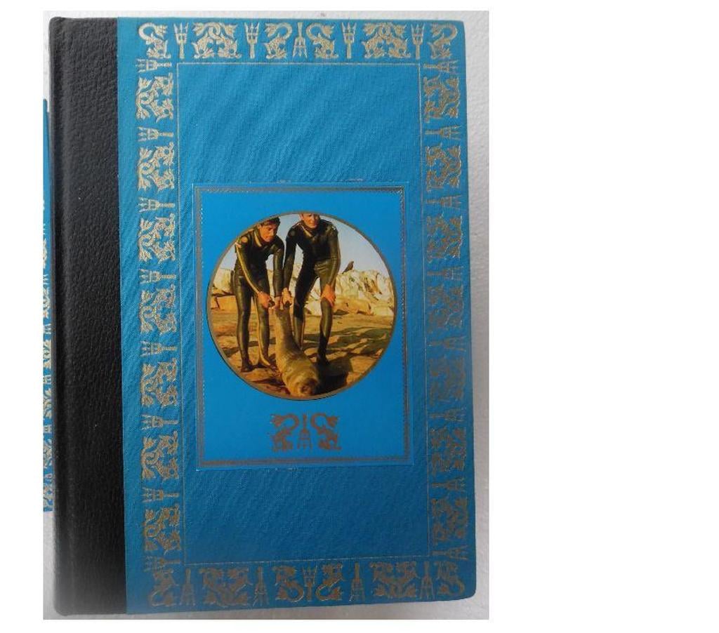 Livres occasion Hérault Castries - 34160 - Photos Vivastreet 8 livres illustrés Cousteau en très bon état 