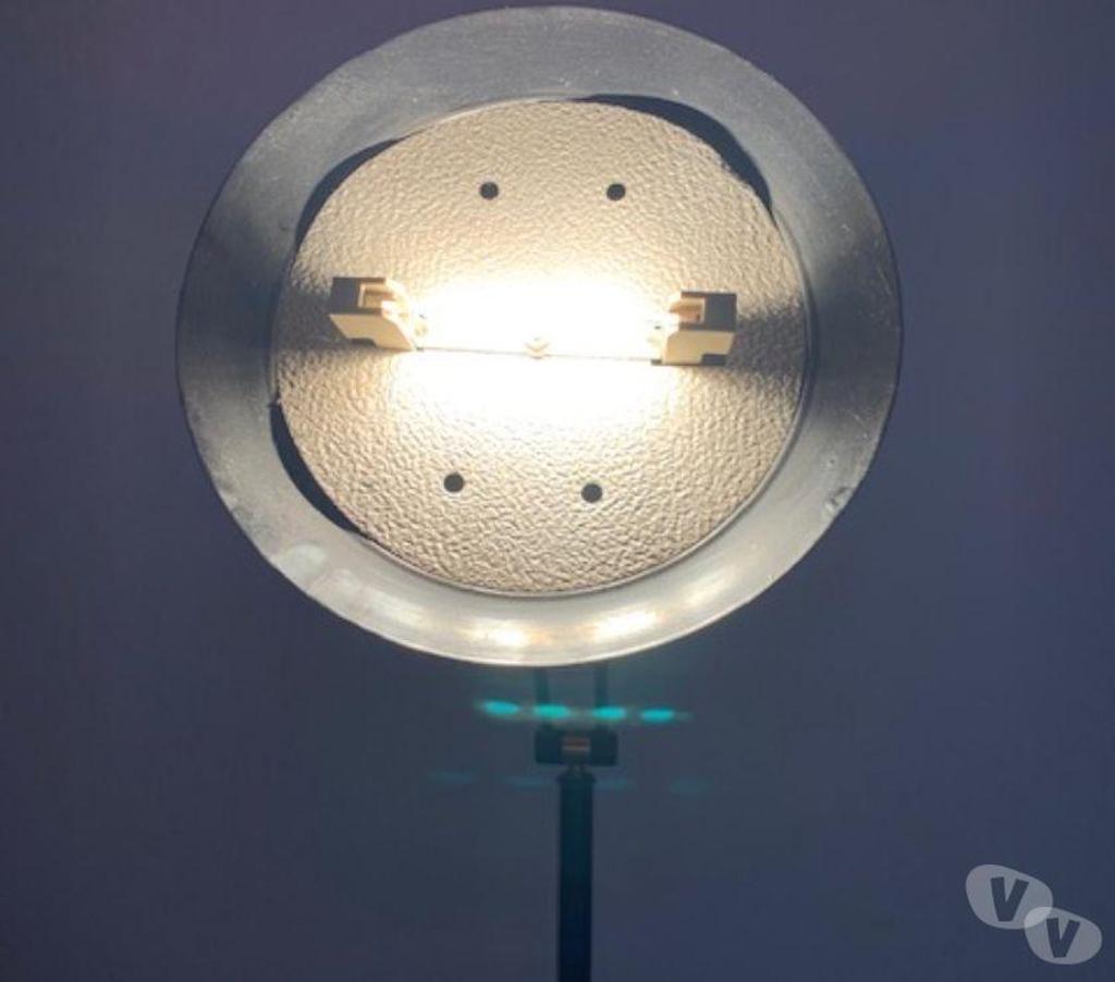 Décoration - art Nord Valenciennes - 59300 - Photos Vivastreet Lampadaires noirs sur pied 68