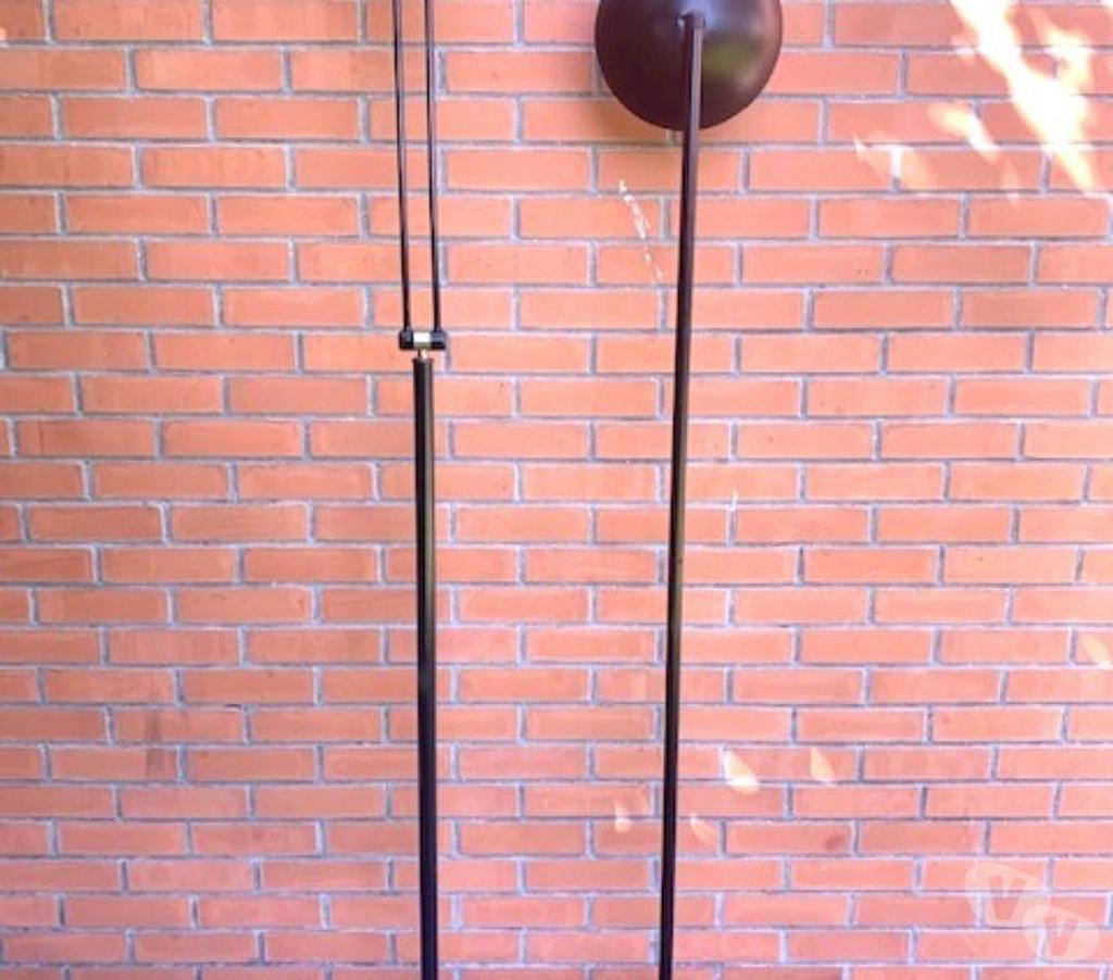Décoration - art Nord Valenciennes - 59300 - Photos Vivastreet Lampadaires noirs sur pied 68