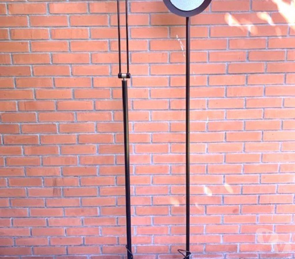 Décoration - art Nord Valenciennes - 59300 - Photos Vivastreet Lampadaires noirs sur pied 68