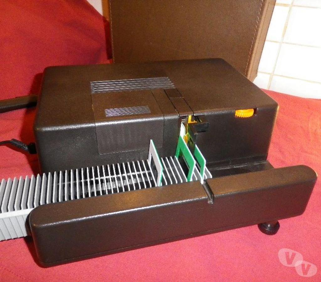 Photo - Video - Son Yvelines Fontenay le Fleury - 78330 - Photos Vivastreet Projecteur pour diapositives - Diafocus AF 250 - KINDERMANN