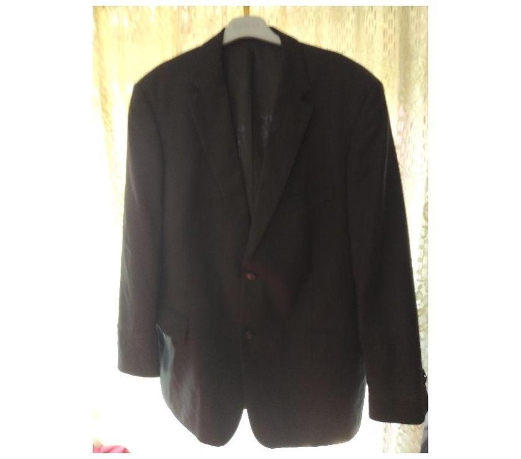 Vêtements occasion Bouches-du-Rhône Aix en Provence - Photos Vivastreet VESTE NOIRE HOMME STANDING HUGO BOSS XL.