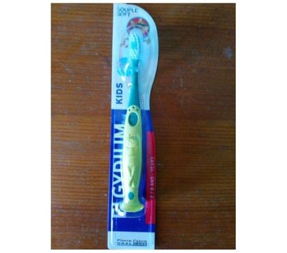 Equipements bébés Accons Ardèche - Photos Vivastreet Brosse à dents souple 2-6 ans (Neuve)