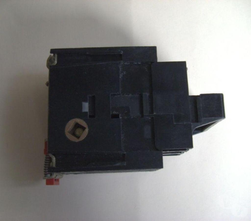 Nord Valenciennes - 59300 - Photos Vivastreet Sectionneur tripolaire Télémécanique 20.T