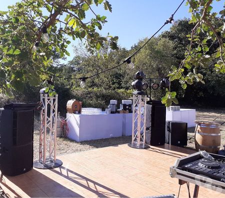 Organisations d'evènements Gard Nimes - Photos Vivastreet location salle pour mariage anniversaire soirée...