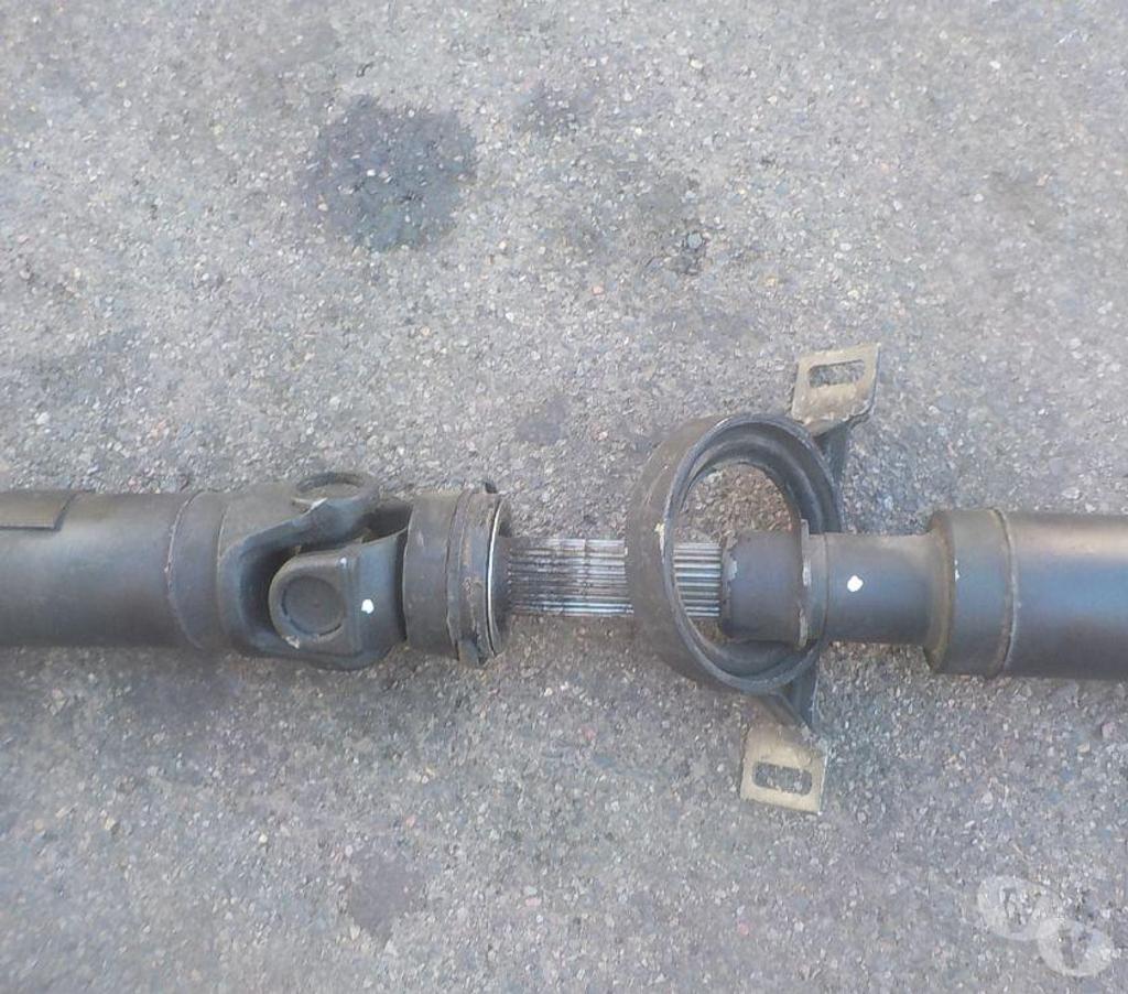 Pièces et services auto Pyrénées-Orientales Perpignan - Photos Vivastreet arbre transmission bmw e36 type 318tds compact