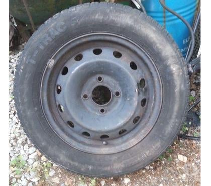 Accessoires auto & tuning Montceaux les Provins Seine-et-Marne - Photos Vivastreet roue secours peugeot 206