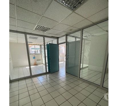 vente, location de bureau Grenoble Grenoble - Photos Vivastreet Local 60 m² - 3 pièces