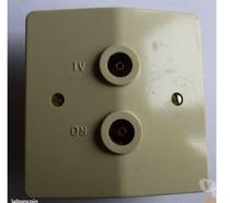 Prise TV + rd Legrand Q : 2
