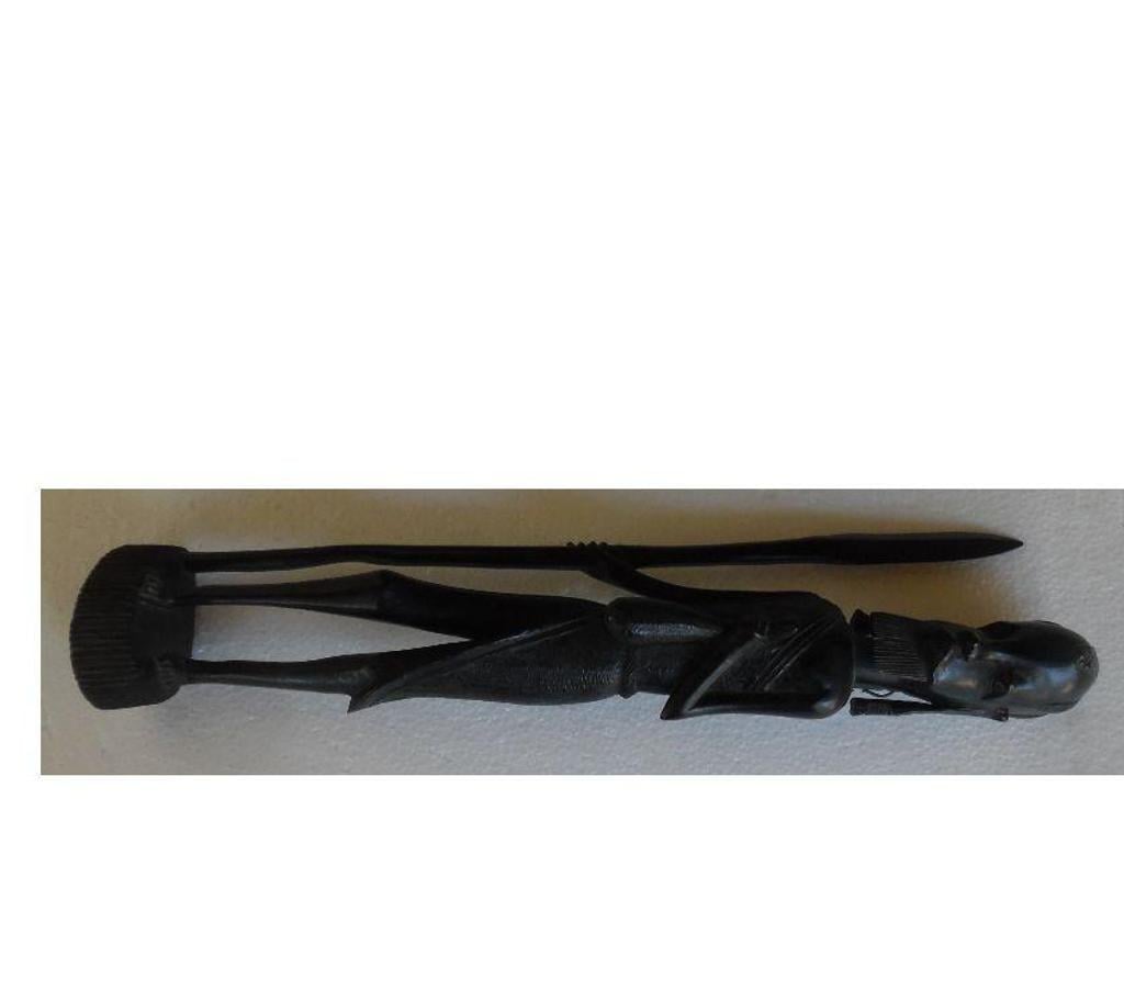 Décoration - art Hérault Castries - 34160 - Photos Vivastreet Statuette vintage en bois d’ébène - Hauteur 43 centimètres