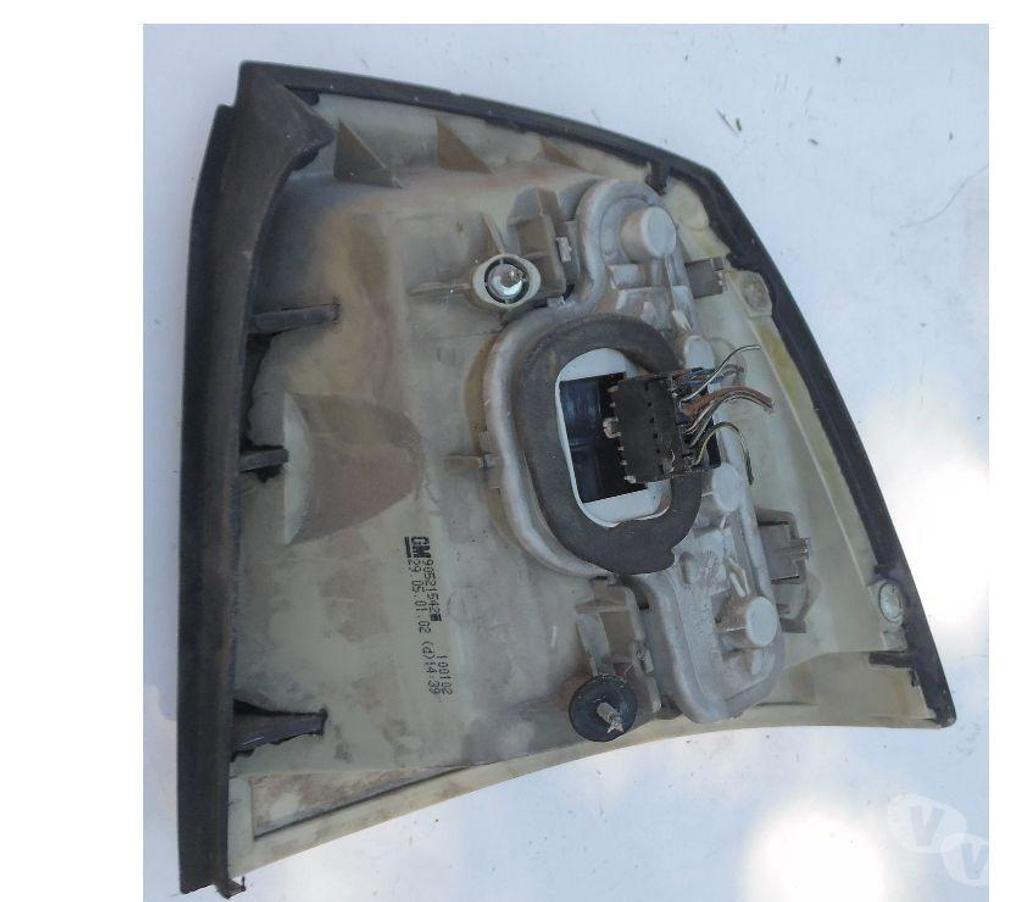 Pièces et services auto Hérault Castries - 34160 - Photos Vivastreet Feu arrière gauche occasion très bon état Opel Astra 982003