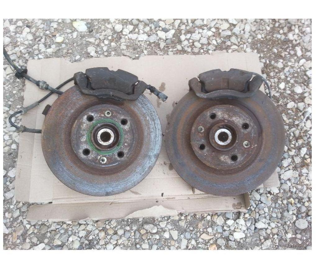 Pièces et services auto Seine-et-Marne Montceaux les Provins - 77151 - Photos Vivastreet Moyeu renault megane 