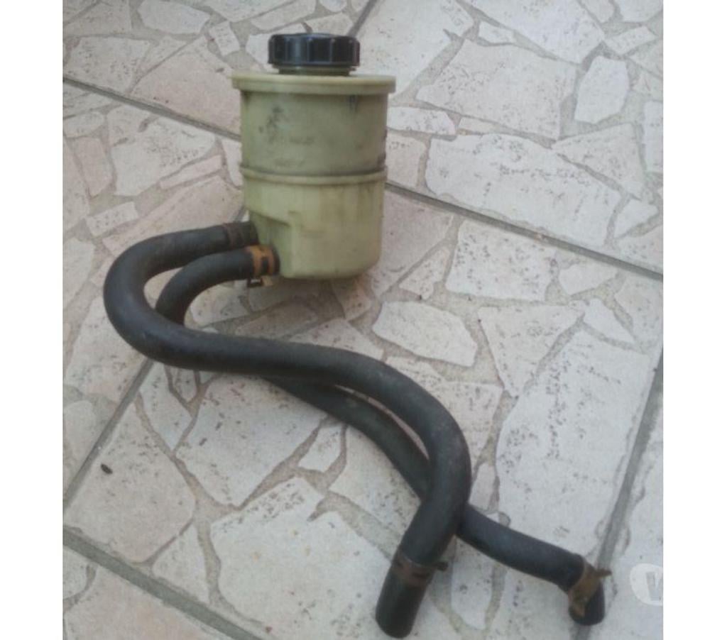 Pièces et services auto Seine-et-Marne Montceaux les Provins - 77151 - Photos Vivastreet bocal huile megane