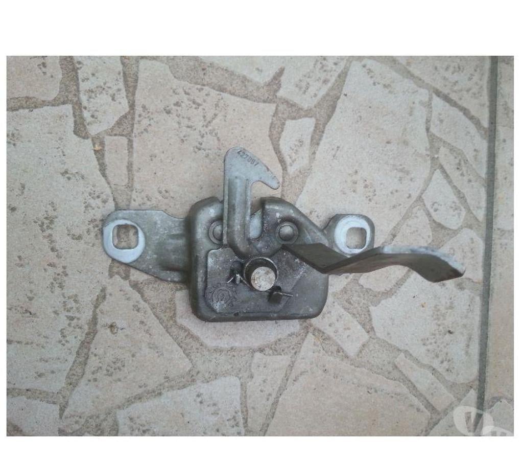 Pièces et services auto Seine-et-Marne Montceaux les Provins - 77151 - Photos Vivastreet crochet capot megane