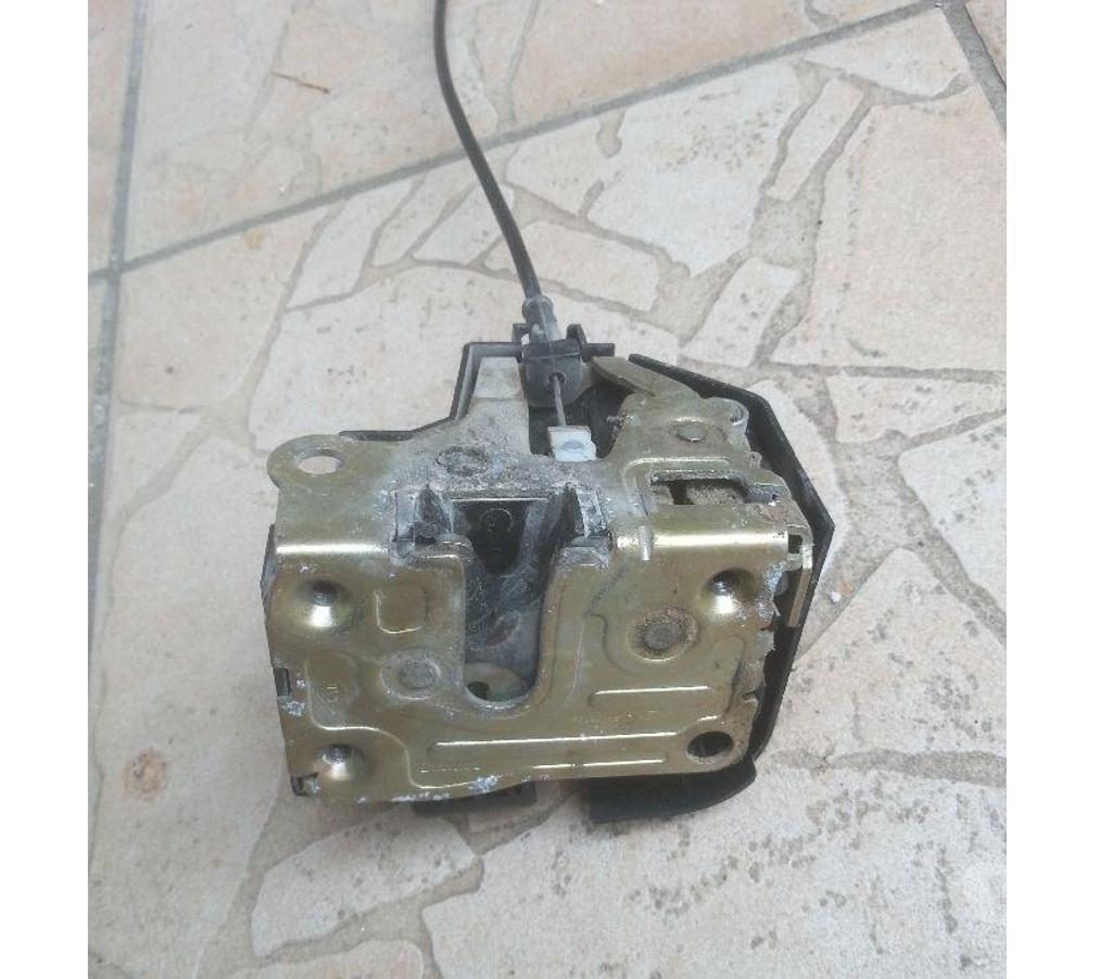 Pièces et services auto Seine-et-Marne Montceaux les Provins - 77151 - Photos Vivastreet serrure megane