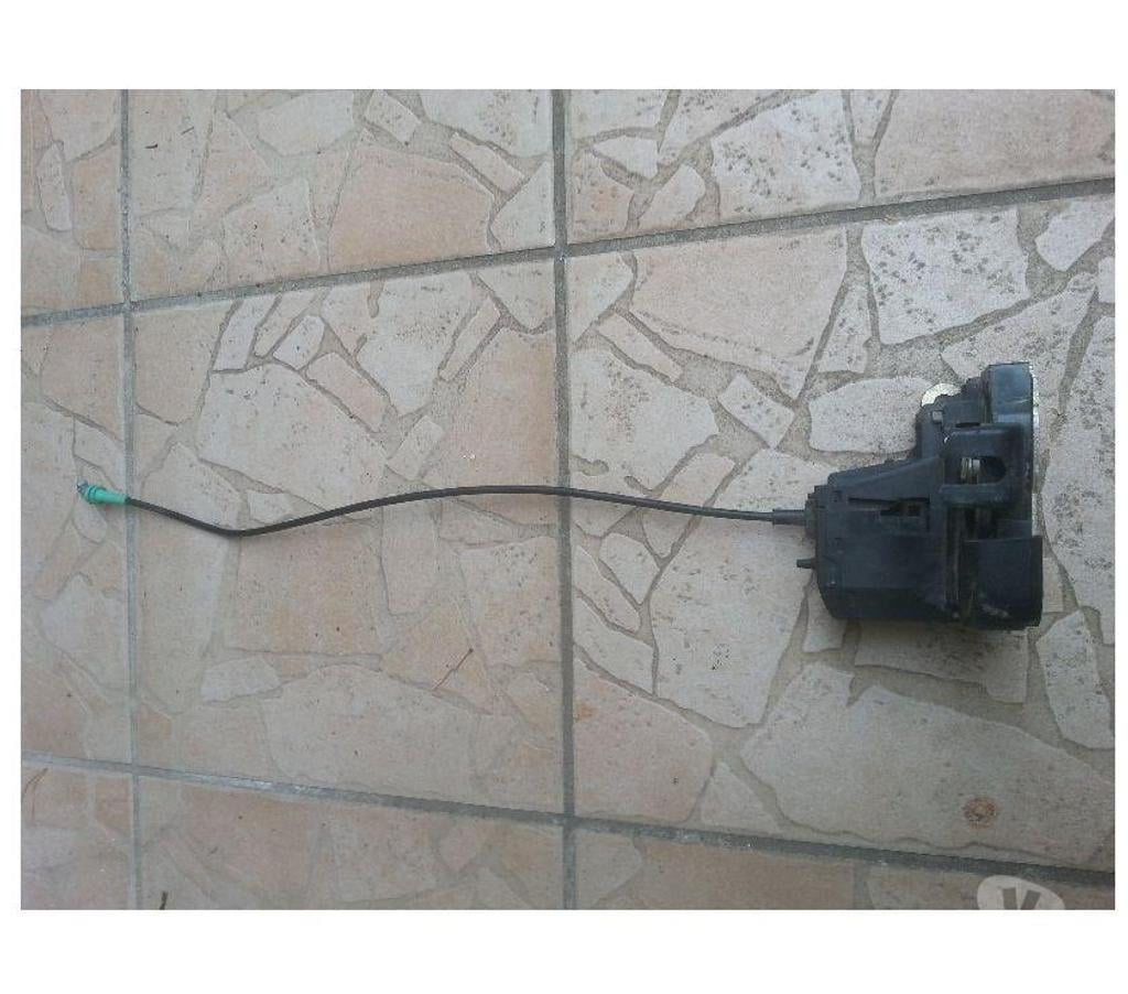 Pièces et services auto Seine-et-Marne Montceaux les Provins - 77151 - Photos Vivastreet serrure megane