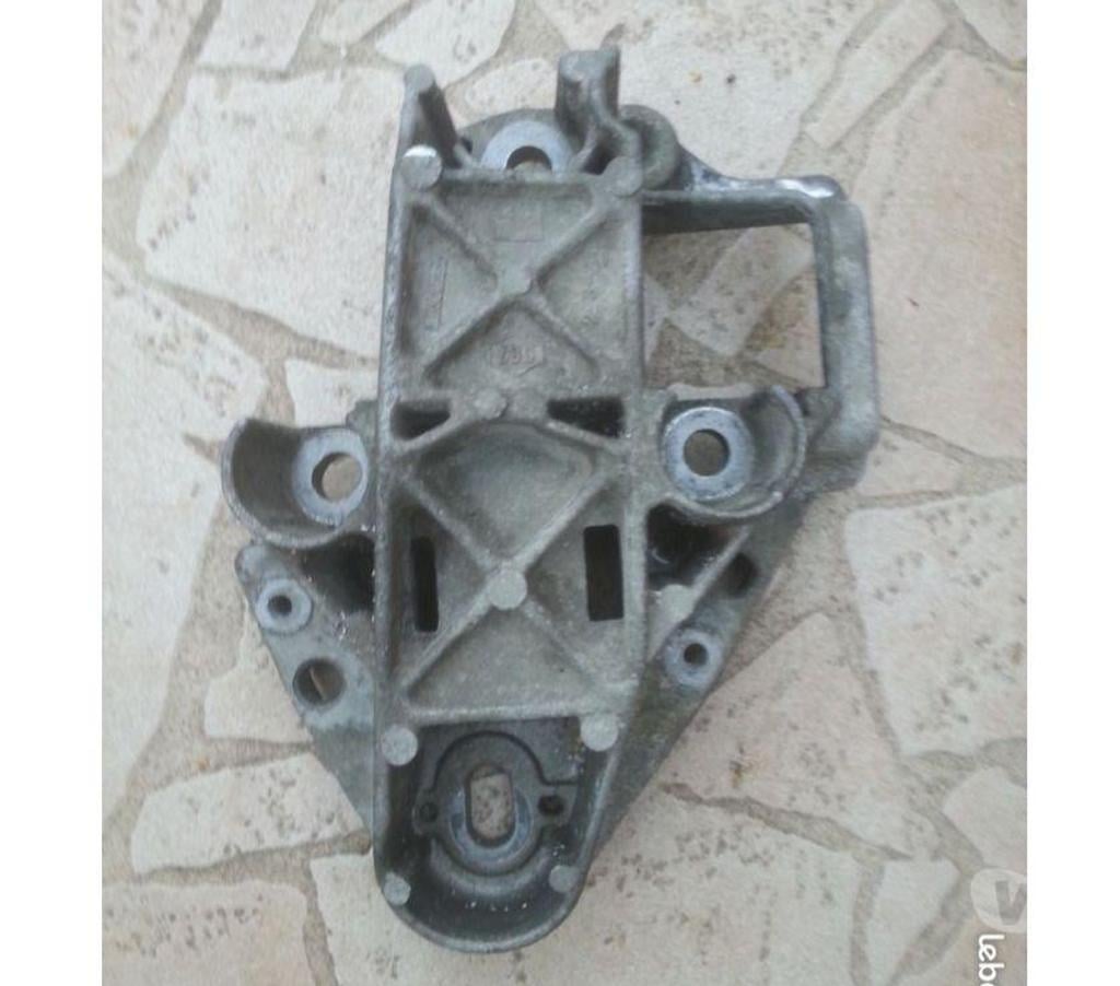 Pièces et services auto Seine-et-Marne Montceaux les Provins - 77151 - Photos Vivastreet support moteur megane