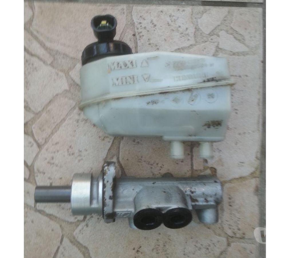 Pièces et services auto Seine-et-Marne Montceaux les Provins - 77151 - Photos Vivastreet maitre cylindre megane