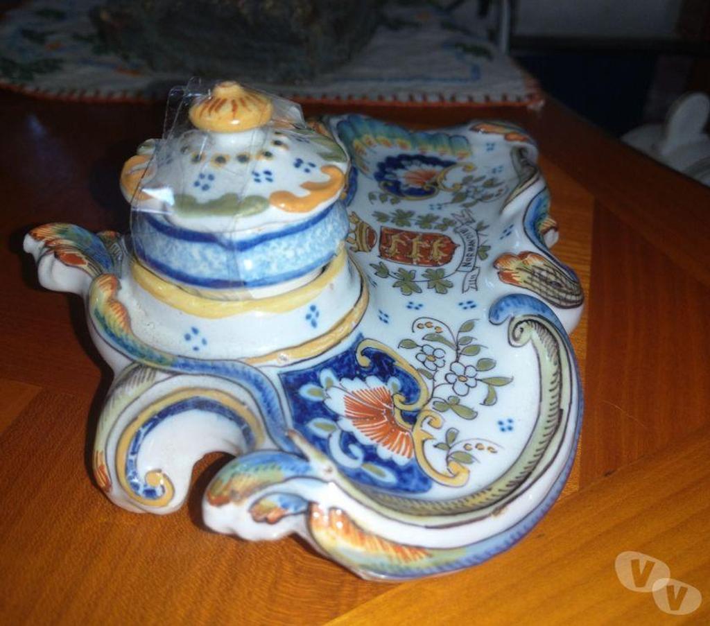 Décoration - art Finistère St Goazec - 29520 - Photos Vivastreet Encrier en porcelaine