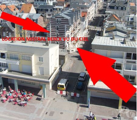 location saisonniere Pas-de-Calais Berck - 62600 - Photos Vivastreet Studio Vue Mer + Balcon vue mer & Plage Wifi Tout à pied