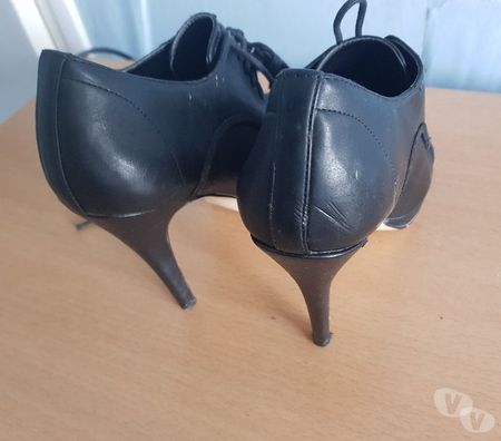 Chaussures Paris Paris 4ème ardt - 75004 - Photos Vivastreet Escarpin cuir noir 