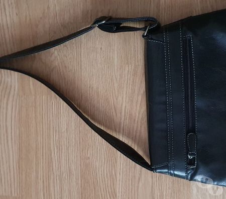 Accessoires - Bagagerie Hauts-de-Seine Nanterre - 92000 - Photos Vivastreet SAC A MAINS - BESACE